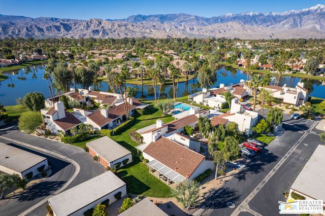 422 Forest Hills Drive, Rancho Mirage CA: https://media.crmls.org/mediaz/f442abf4-61f2-4ea6-9915-4f90974f106f.jpg