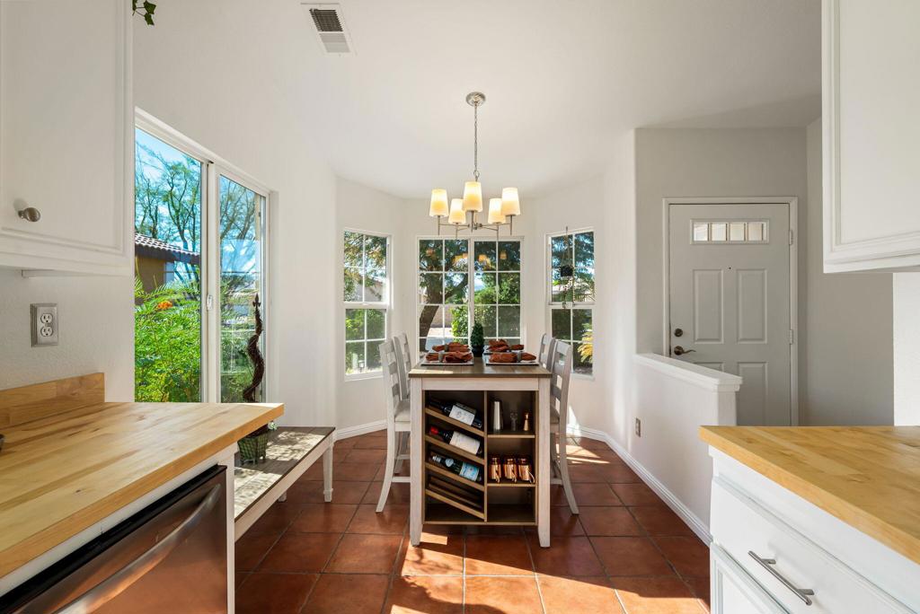 MLS #219138342DA image #10