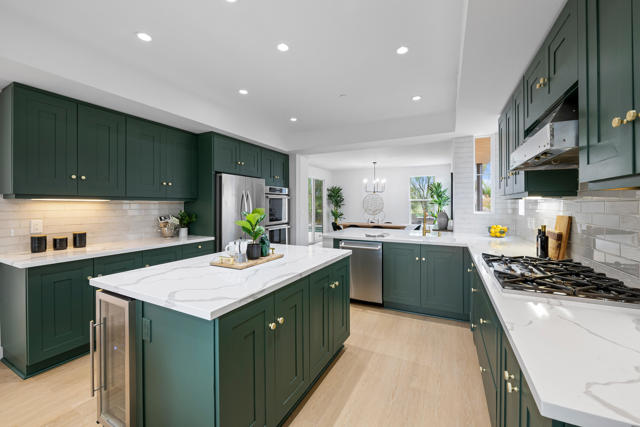 4315 Vantage Lane, Palm Springs CA: https://media.crmls.org/mediaz/f4431158-e418-40f0-954e-4719141112b8.jpg