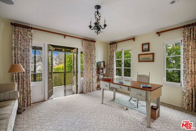 Drew Fenton | 131 S Carmelina Avenue Los Angeles CA | MLS: 7025814