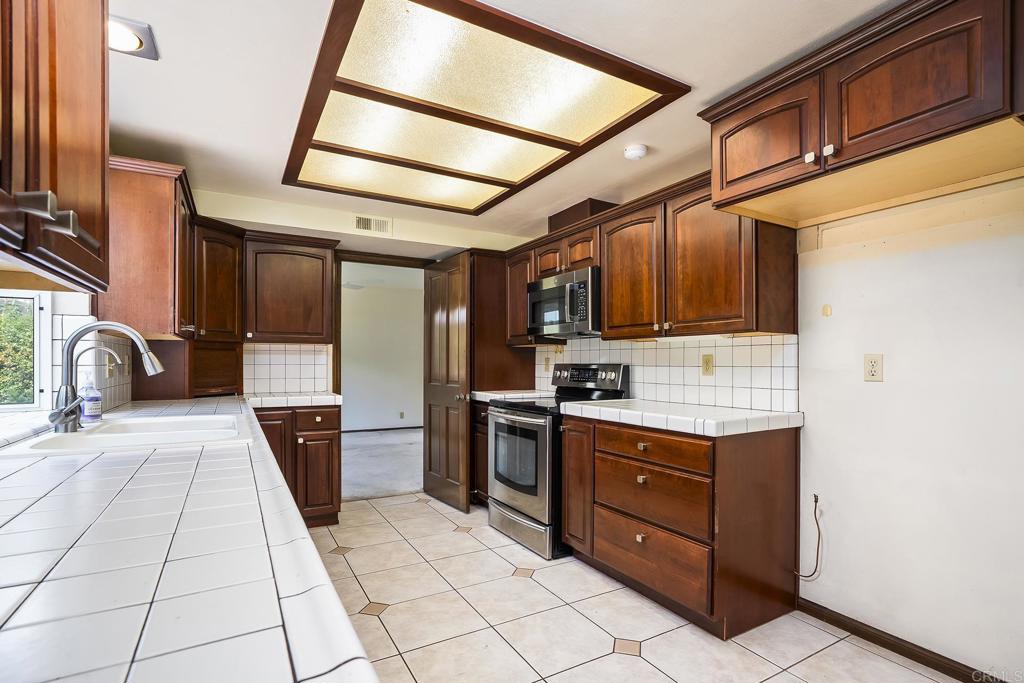 540 Idaho Ave - photo 12