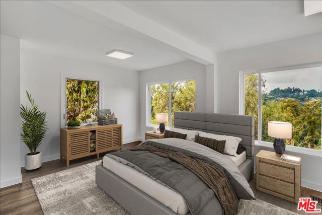 1915 Apex Avenue, Los Angeles CA: https://media.crmls.org/mediaz/f443a51d-34fb-48cf-be1c-0271b4d1d0c5.jpg