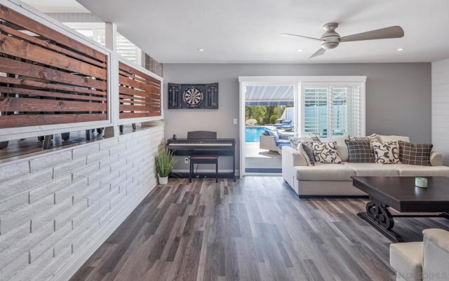 3702 Country Trail, Bonita CA: https://media.crmls.org/mediaz/f443c06e-73a4-4d8e-96e7-4e27849febd5.jpg