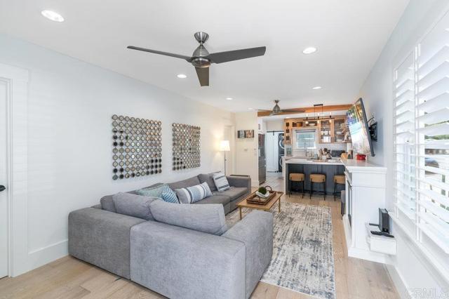 Detail Gallery Image 18 of 48 For 818 7th St, Coronado,  CA 92118 - 4 Beds | 2 Baths