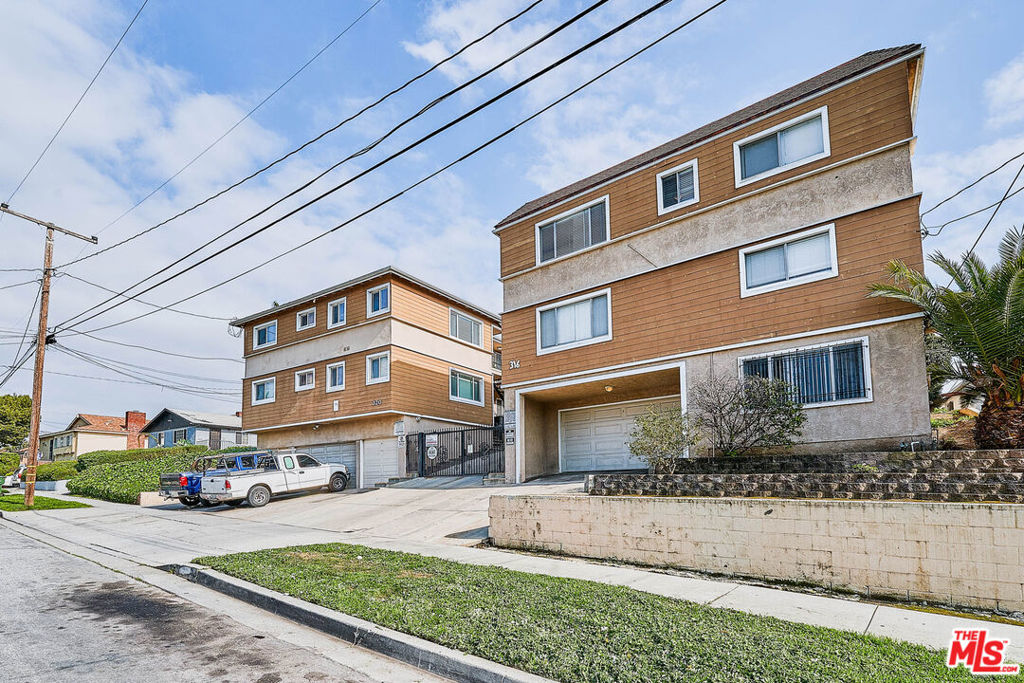 316 E Hyde Park Boulevard, Inglewood, CA 90302