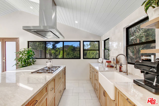 1845 Calgary Lane, Los Angeles CA: https://media.crmls.org/mediaz/f4460c0e-b516-4741-9003-ca4ffc4732ef.jpg