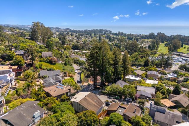 530 Santa Marguarita Drive, Aptos CA: https://media.crmls.org/mediaz/f446465f-75a4-47f7-ac6f-bbb0b69ed566.jpg