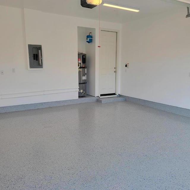 2080 Fuchsia Drive, Hollister CA: https://media.crmls.org/mediaz/f446b205-5187-49ea-bb8a-74cfe6f7baea.jpg