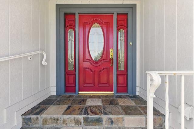 698 Emerald Hill Road, Redwood City CA: https://media.crmls.org/mediaz/f4470c75-882c-44cf-a2a0-28d84e4c47d2.jpg