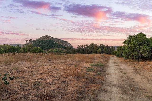 3264 Shearer Xing, Fallbrook, California 92028, 4 Bedrooms Bedrooms, ,2 BathroomsBathrooms,Single Family Residence,For Sale,Shearer Xing,240026943SD