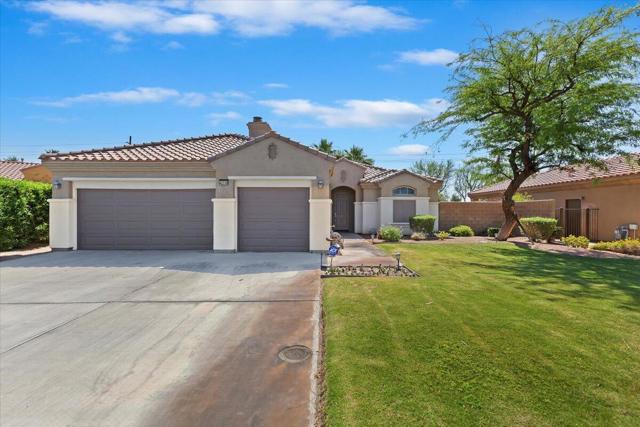 42330 Bridges Court, Indio CA: https://media.crmls.org/mediaz/f44a56f3-03b1-49e1-811d-e8e1003c46dc.jpg