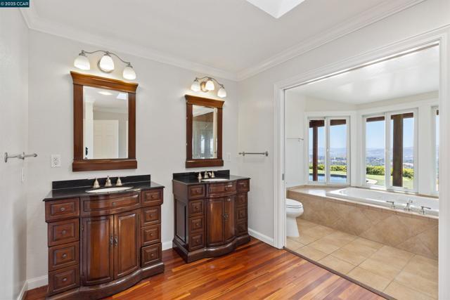 70 Sherburne Hills, Danville CA: https://media.crmls.org/mediaz/f44aaaf6-0835-435a-a03d-5a406d258b1a.jpg
