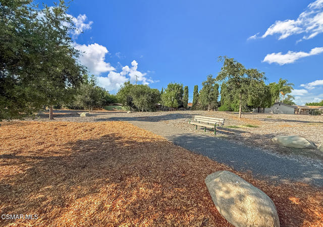 1251 Buckingham Drive, Thousand Oaks CA: https://media.crmls.org/mediaz/f44b2155-b224-4831-98bc-564f88c64ea1.jpg