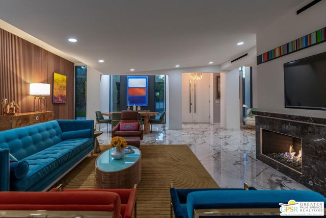 153 W El Camino Way, Palm Springs, CA 92264