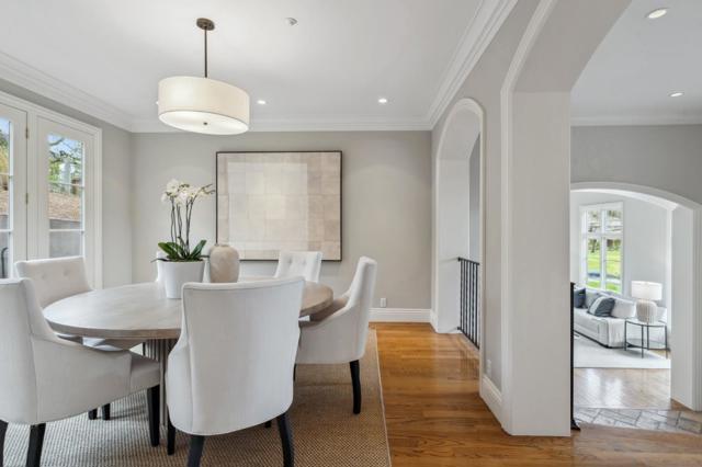 4 Buck Meadow Drive, Portola Valley CA: https://media.crmls.org/mediaz/f44b75b6-dfa9-4ee6-840a-f5aca434a37f.jpg