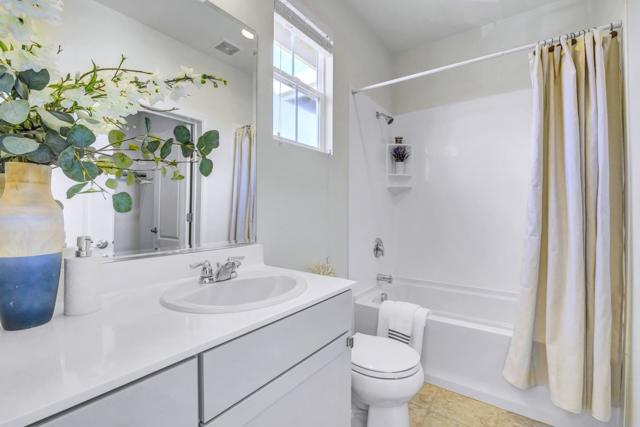 308 Whidbey Lane, Redwood City CA: https://media.crmls.org/mediaz/f44bb1a5-1fe5-4639-a929-63ac2fd86eac.jpg