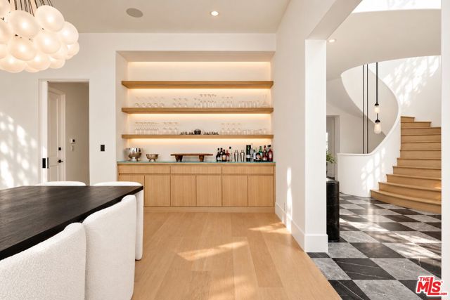 8 Oakmont Drive, Los Angeles CA: https://media.crmls.org/mediaz/f44bc4f3-443b-4cee-99dc-cacb7e317d42.jpg