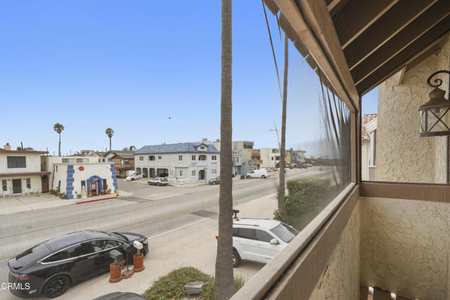 Detail Gallery Image 14 of 44 For 309 Ocean Dr, Oxnard,  CA 93035 - 4 Beds | 2/1 Baths