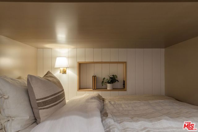 4016 The Strand, Manhattan Beach CA: https://media.crmls.org/mediaz/f44d3cd8-916c-44d0-bbdf-a962b5e94544.jpg