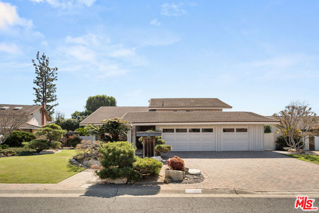 17992 Huntington Circle, Villa Park CA: https://media.crmls.org/mediaz/f44ee6a3-77d1-4d99-8298-3b423e136ea1.jpg