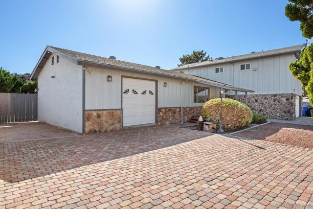 6815 Monte Verde, San Diego CA: https://media.crmls.org/mediaz/f44f1526-6abb-4165-aacc-6ea80f272102.jpg