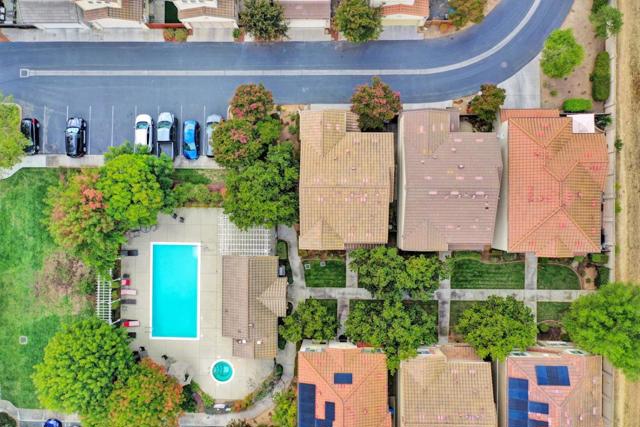 7934 Spanish Oak Circle, Gilroy CA: https://media.crmls.org/mediaz/f44fd26e-165b-4b5b-8c38-57f4afd97f42.jpg