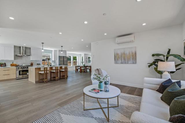 35 Arch Street, Redwood City CA: https://media.crmls.org/mediaz/f45047eb-a617-4948-82bf-e76980c00772.jpg