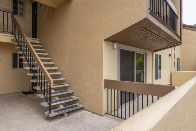 3104 Golden Oaks Lane, Monterey CA: https://media.crmls.org/mediaz/f45051a9-e61c-4324-9c5a-aa55cd758e4e.jpg