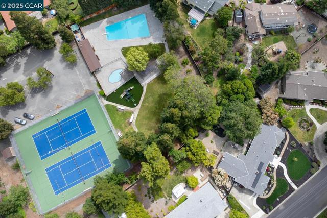 3115 Ebano Dr, Walnut Creek CA: https://media.crmls.org/mediaz/f4505b68-72dc-4b5c-95e6-7b7c1e46e799.jpg