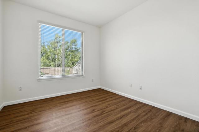 1826 Grand Pheasant Lane, Lincoln CA: https://media.crmls.org/mediaz/f4508bca-aef3-4ac5-932c-d2f1a15a7f03.jpg