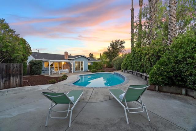 5963 Larabee Court, San Jose CA: https://media.crmls.org/mediaz/f4509408-9d84-449b-94de-99749c6bce27.jpg