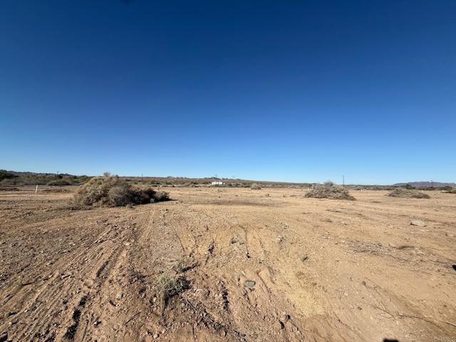 Detail Gallery Image 2 of 5 For 2669 Rio Hacienda Way, Palo Verde,  CA 92266 - – Beds | – Baths