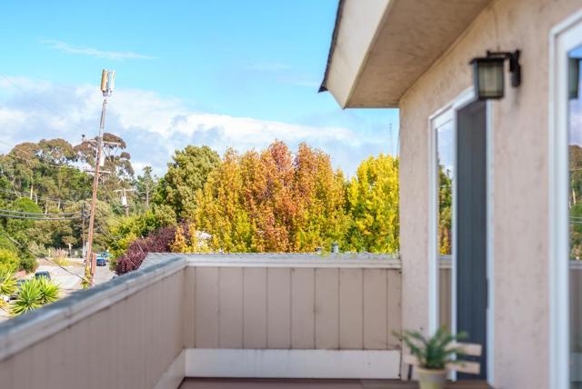 261 Sea Ridge Road, Aptos CA: https://media.crmls.org/mediaz/f45203ba-daca-49e5-adb2-2a379f7361eb.jpg