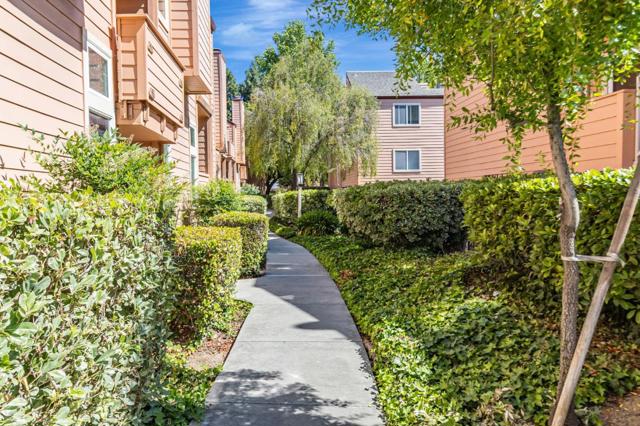 5386 Borneo Circle, San Jose CA: https://media.crmls.org/mediaz/f4542652-f6f5-444d-9c8f-9acb02803ab4.jpg