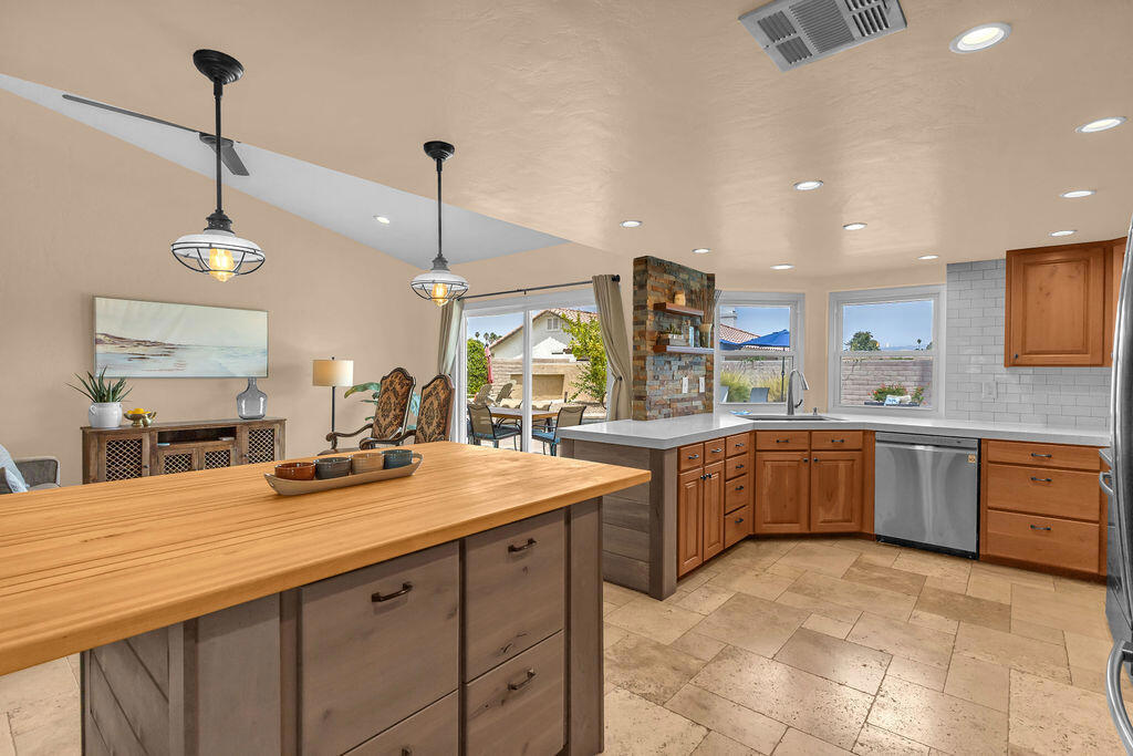 MLS #219129593DA img 30