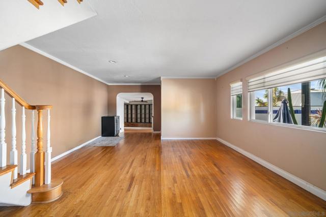 Image 9 of 62 For 4190 Merritt Blvd.