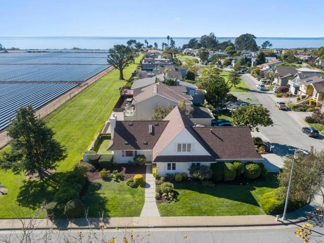 246 Via Novella, Aptos CA: https://media.crmls.org/mediaz/f45510d6-e051-4c8a-bcfd-6ff3dd679ac7.jpg
