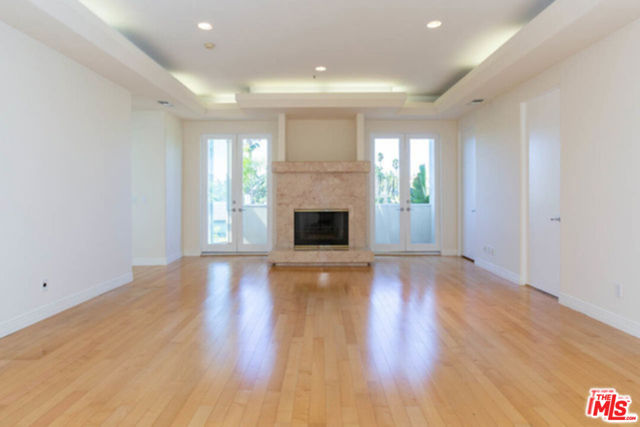 2470 Venus Drive, Los Angeles CA: https://media.crmls.org/mediaz/f4557f3b-1235-4799-9dce-f138724ecfa5.jpg