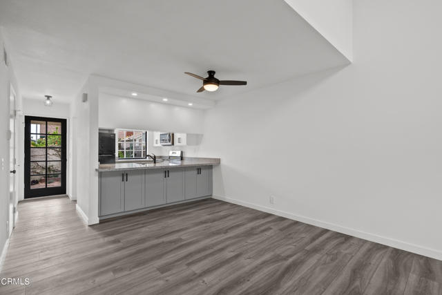 Detail Gallery Image 3 of 29 For 1223 Chelan Ln, Ventura,  CA 93004 - 1 Beds | 1/1 Baths