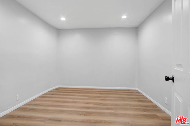 611 Pico, San Fernando CA: https://media.crmls.org/mediaz/f45666c7-ff77-4de9-b481-761316394170.jpg