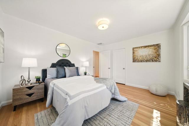 1405 Oakhurst Avenue, San Carlos CA: https://media.crmls.org/mediaz/f45684a5-d2a4-4ab1-b3b1-85220822c9ce.jpg