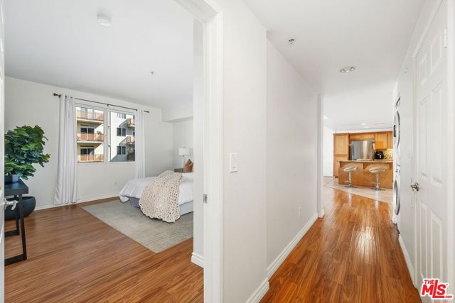 13200 Pacific Promenade, Playa Vista CA: https://media.crmls.org/mediaz/f4586795-690e-4f56-9a28-ab16557305fd.jpg