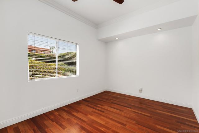 2870 Andover Ave, Carlsbad CA: https://media.crmls.org/mediaz/f45957d7-f33d-4cbf-acc8-cc54860676e8.jpg