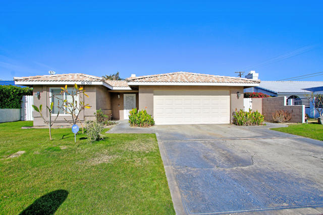 68330 Vega Road, Cathedral City CA: https://media.crmls.org/mediaz/f459786d-c0a6-4b19-82f0-08a9393bf3ff.jpg