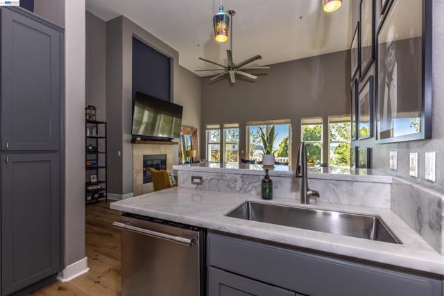 Image 6 of 46 For 228 1st St  