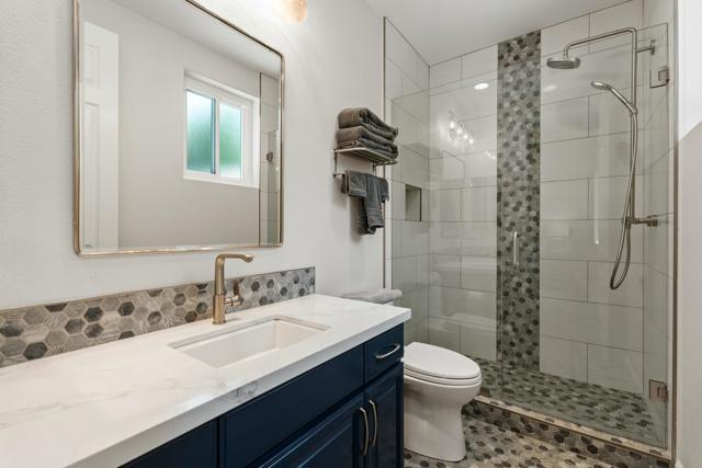 6 Taylor Avenue, Palm Desert CA: https://media.crmls.org/mediaz/f45a35fe-df73-4502-80b1-ad503309f20f.jpg