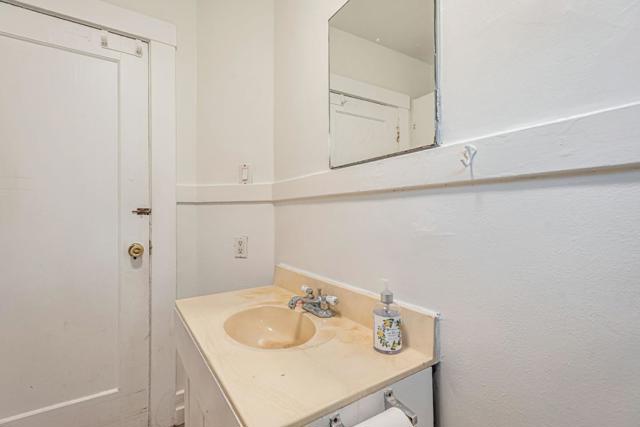 141 Clinton Street, Redwood City CA: https://media.crmls.org/mediaz/f45aadb5-ceb4-4a68-afcd-d1e5874a84ed.jpg