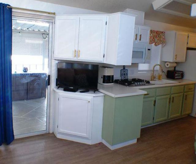 84136 Avenue 44 #602, Indio CA: https://media.crmls.org/mediaz/f45addbf-a1b2-4120-b6ca-3e2b777d5933.jpg