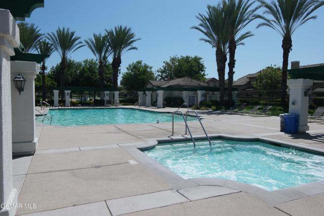 293 Springmist Lane, Simi Valley CA: https://media.crmls.org/mediaz/f45af32c-66c7-414d-94db-a6ecc0de67f3.jpg