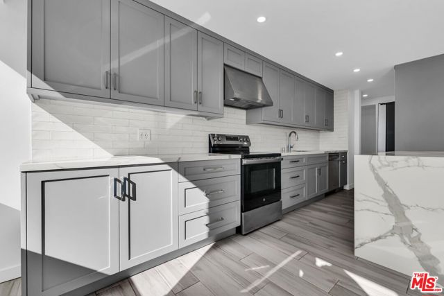 1155 N La Cienega Boulevard, West Hollywood CA: https://media.crmls.org/mediaz/f45bc521-25fd-49df-adc4-9133b55eac36.jpg